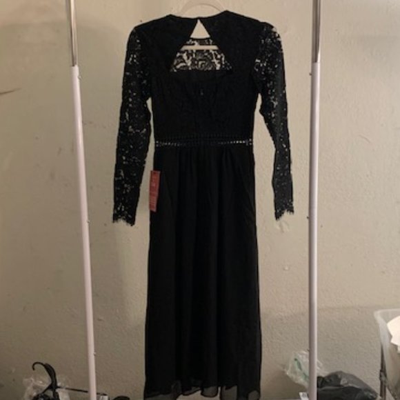 Truth & Fable Black Sheer Lace Long Sleeve Triangle Back Cut Out Dress XXS NWT - Picture 2 of 7